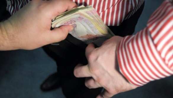 Украинцы продолжают давать взятки | Русская весна