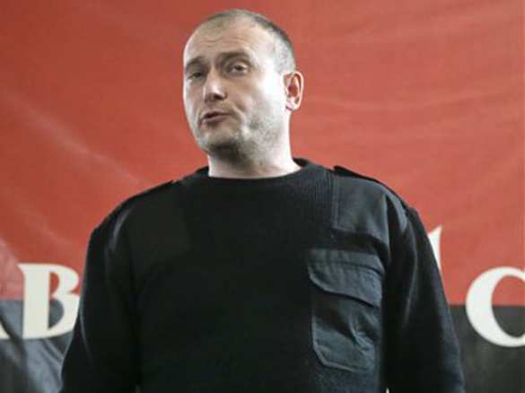 МОЛНИЯ: депутат-террорист Ярош подтвердил, что минские соглашения противоречат Конституции, а «Правый Сектор» не собирается сдавать оружие и прекращать огонь | Русская весна