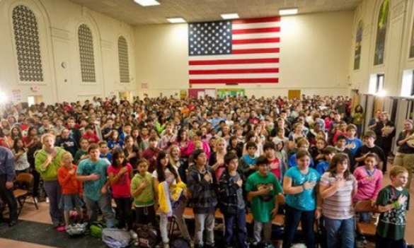 В США мальчик вместо клятвы верности государству принёс присягу ИГИЛ | Русская весна