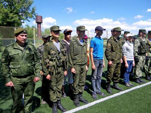 В ДНР начались учения среди молодежи по выживанию в условиях войны (ФОТО) | Русская весна
