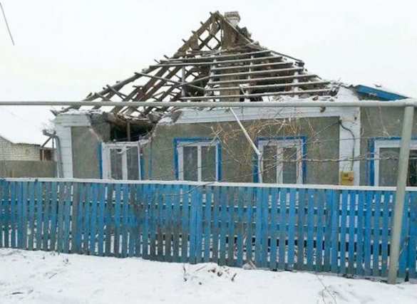 Докучаевск на линии огня: «Один из снарядов взорвался в детском садике» (фото) | Русская весна