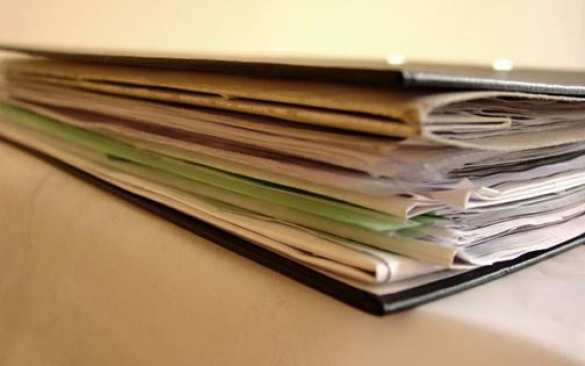 Киевский режим вывозит из Артёмовска документы госучреждений (ВИДЕО) | Русская весна