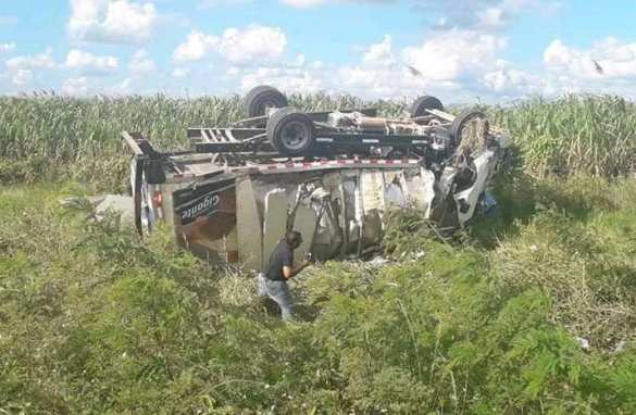 Страшные кадры: Автобус с российскими туристами столкнулся с грузовиком в Доминикане (ВИДЕО, ФОТО 18+) | Русская весна