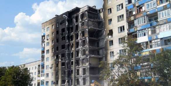До конца октября власти ДНР восстановят почти 60 поврежденных обстрелами соцобъектов | Русская весна