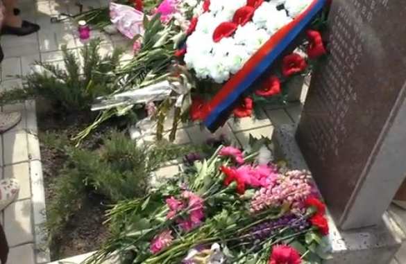 2 года с начала обстрелов: в Донецке открыт мемориал погибшим (ВИДЕО К. Долгова) | Русская весна