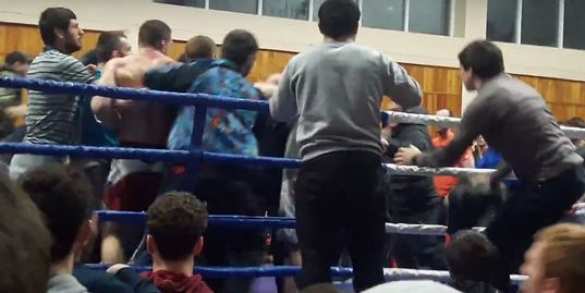 В Дагестане чемпионат по смешанным единоборствам перерос в массовую драку (ФОТО, ВИДЕО) | Русская весна