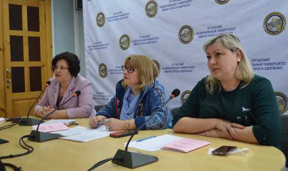 Представители образовательных учреждений РФ, ЛНР и ДНР принимают участие в совместном вебинаре | Русская весна