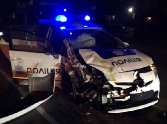 В Киеве сын нардепа разбил авто полиции (ФОТО, ВИДЕО) | Русская весна