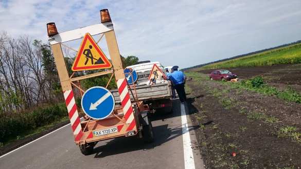 В Харьковской области водитель убил троих дорожных работников (+ФОТО) | Русская весна