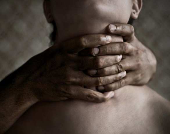 В Горловке 15-летний подонок убил молодую женщину | Русская весна