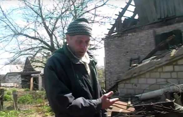 «Куда ты стреляешь? Победил деда с бабкой?» — украинский танк прямой наводкой расстрелял дом легендарного дяди Сени (ВИДЕО 18+) | Русская весна