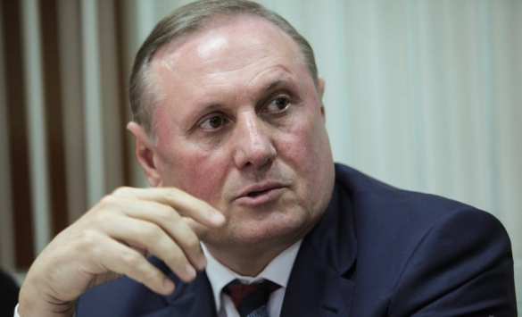 Бывший руководитель фракции «Партии регионов» Александр Ефремов Ефремов доставлен в Печерский суд Киева | Русская весна