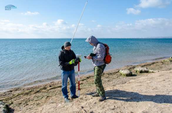При строительстве моста в Крым не забывают об экологии: ученые изучают состояние почвы, воды и воздуха (ФОТО) | Русская весна