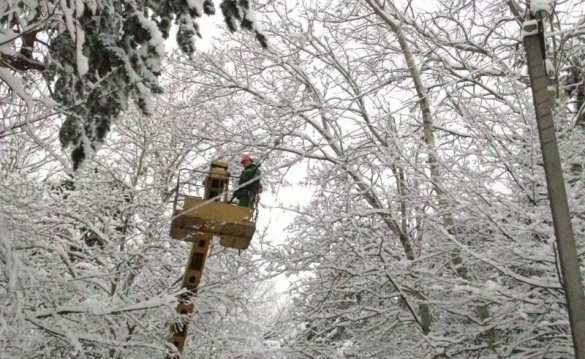 Шахтёры и энергетики ДНР активно включились в борьбу со стихией | Русская весна