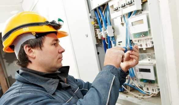 Россиян научили, как сэкономить на электроэнергии | Русская весна