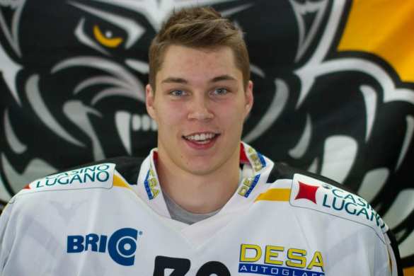 Вратарь сборной Латвии оправдывается за слова о нелюбви к России | Русская весна