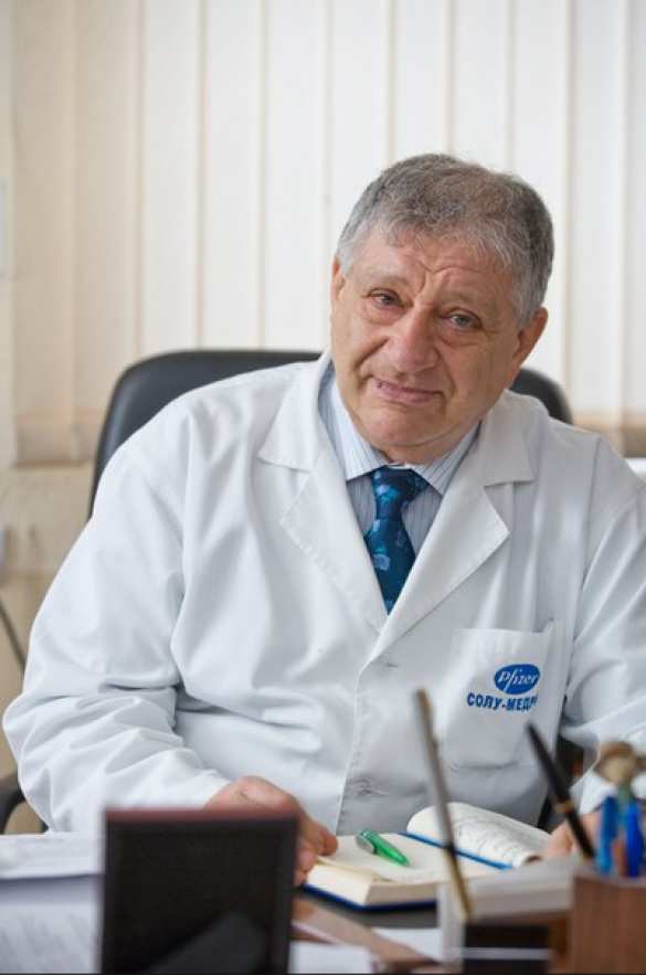 Пострадавший в теракте под Торезом мальчик впервые за три месяца встал на ноги (ФОТО) | Русская весна