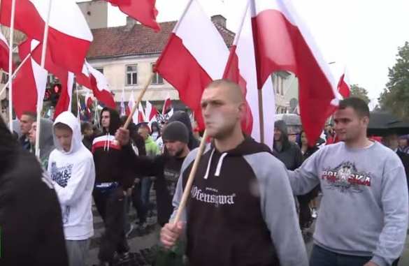 Ультраправые движения Европы набирают популярность на фоне миграционного кризиса (ВИДЕО) | Русская весна