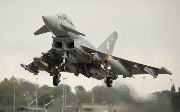 Русские снова заставляют НАТО нервничать: альянс поднял истребители Eurofighter из-за неопознанного самолёта над Балтикой — Bild | Русская весна