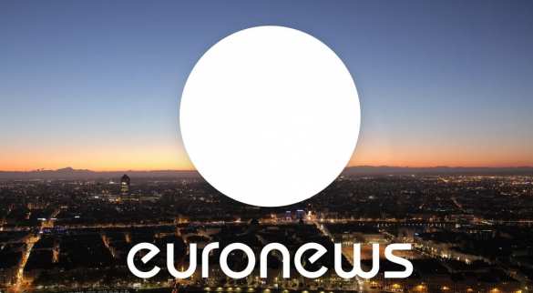 На волоске от смерти: в Карабахе ракета пролетела в метре над машиной репортёров (ВИДЕО) | Русская весна