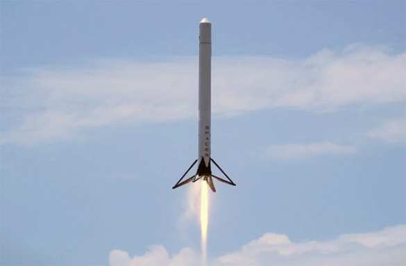 Независимая комиссия обвинила NASA в непрозрачности программы коммерческих полётов | Русская весна