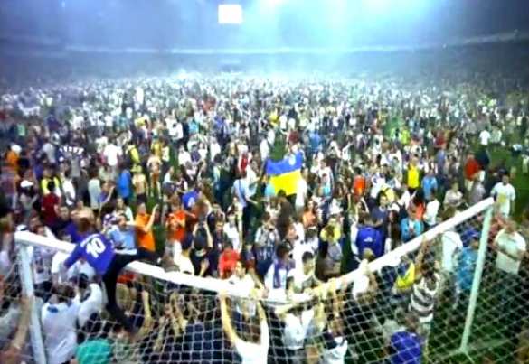 Британские СМИ назвали нацистскую акцию украинских ультрас «расизмом в России» (ФОТО) | Русская весна