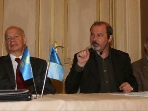 Мэр Львова посетил конференцию «галицких сепаратистов» Мэр Львова посетил конференцию «галицких сепаратистов» | Русская весна