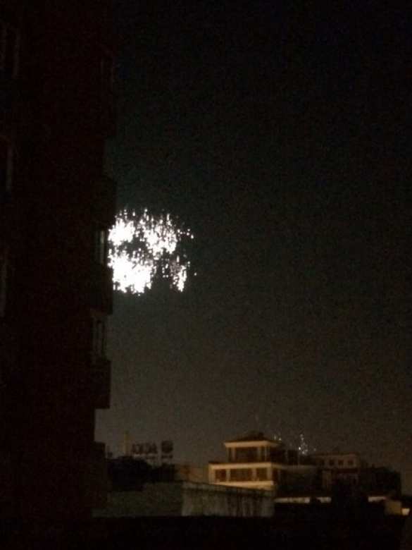 BLITZ: Phosphormunition heute Nacht in Donezk (VIDEO) | Русская весна