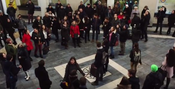 Россия приняла от Украины «эстафетную палочку» песенного флешмоба (ВИДЕО) | Русская весна