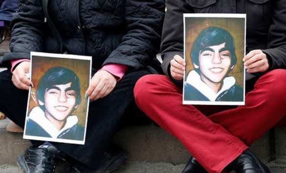 В Женеве отказались убрать с выставки фото мальчика, убитого турецкой полицией (ВИДЕО) | Русская весна