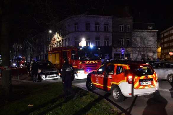 Во Франции неизвестный открыл огонь по прохожим, есть пострадавшие (+ФОТО) | Русская весна