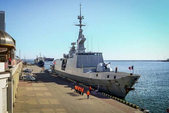 В порт Одессы вошел военный фрегат НАТО с ракетным оружием (ФОТО, ВИДЕО) | Русская весна