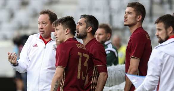 Футболисты сборной России выйдут на матч с Уэльсом с траурными повязками в память об утонувших детях | Русская весна