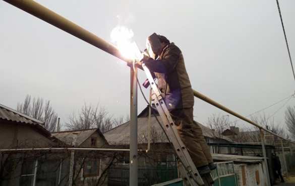 ВСУ обстреляли пригороды Докучаевска | Русская весна