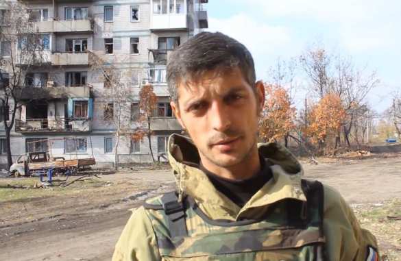 Гиви: в аэропорту враг понес большие потери, в один из дней — 120 человек и 12 единиц бронетехники (видео) | Русская весна