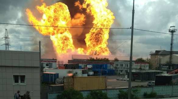 СРОЧНО: Горит ТЭЦ в Подмосковье, поднята авиация, направлены два пожарных поезда — ПРЯМАЯ ТРАНСЛЯЦИЯ | Русская весна