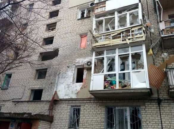 Горловка: обстрел центра и хлебозавода, люди бегут в подвалы (ВИДЕО) | Русская весна