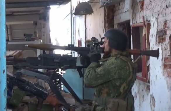 Гиви и Серж о танковой атаке на аэродром Донецка (видео) | Русская весна