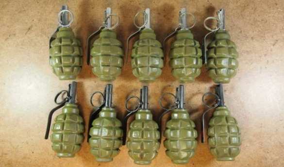 В ЛНР пресекли канал сбыта оружия и взрывчатки (ВИДЕО) | Русская весна