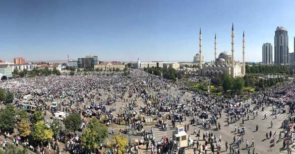 Миллион чеченцев вышли на митинг в поддержку мусульман Мьянмы (ФОТО, ВИДЕО) | Русская весна
