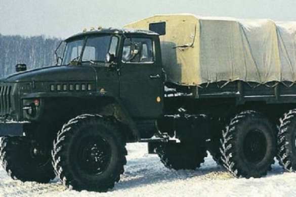 Военнослужащие ВСУ грузовиками вывозят металлолом из поселка Водяное, командование все отрицает | Русская весна