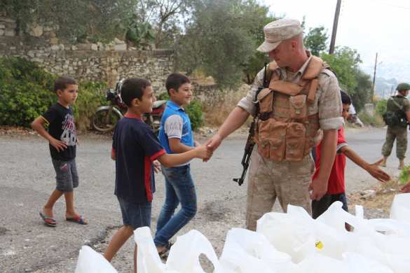 Трогательные кадры: Военные России и дети Сирии в горной Латакии — репортаж «РВ» (ФОТО) | Русская весна