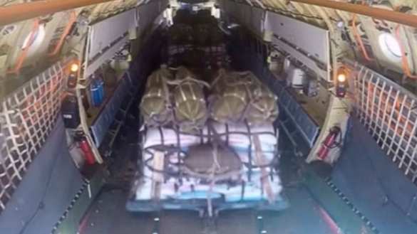 ВАЖНО: Дейр-эз-Зор получил гуманитарную помощь от России | Русская весна