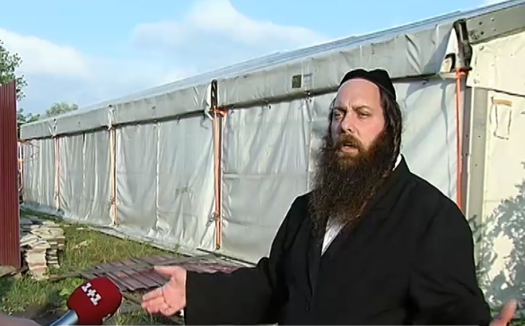 В Умани неонацисты с молотками напали на лагерь евреев-хасидов (ВИДЕО) | Русская весна