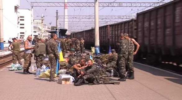 В Запорожье бастовавших солдат 24-й Яворивской бригады уговорили ехать под Харьков (фото) | Русская весна