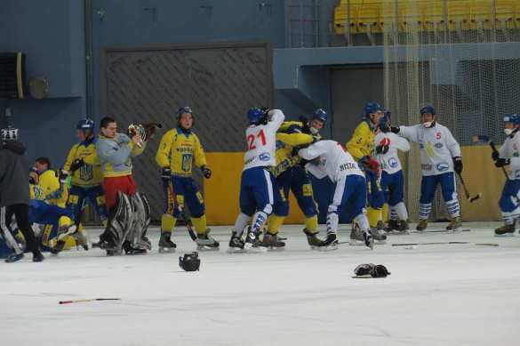 Монгольские хоккеисты избили сборную Украины (ВИДЕО) | Русская весна