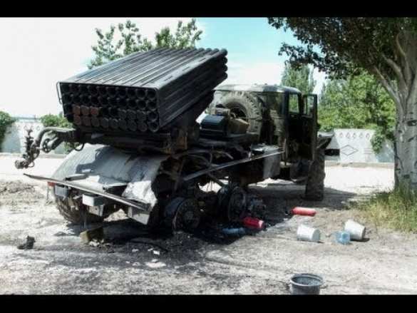 Огневой удар ополчения накрыл позиции карателей у села Кутейниково (ДНР). Уничтожена батарея «Градов» (видео) | Русская весна