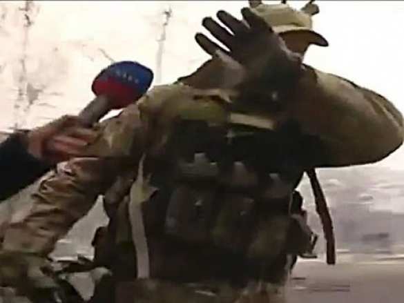 Amis kämpfen in ukrainischer Uniform in Ukraine | Русская весна