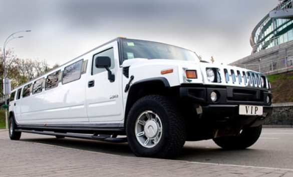 Мигрантов привезли из окрестностей Лондона в Манчестер на лимузине за бюджетные деньги | Русская весна