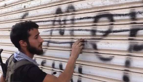 Террористы ИГИЛ расписали сирийский город угрозами в адрес России (ВИДЕО) | Русская весна